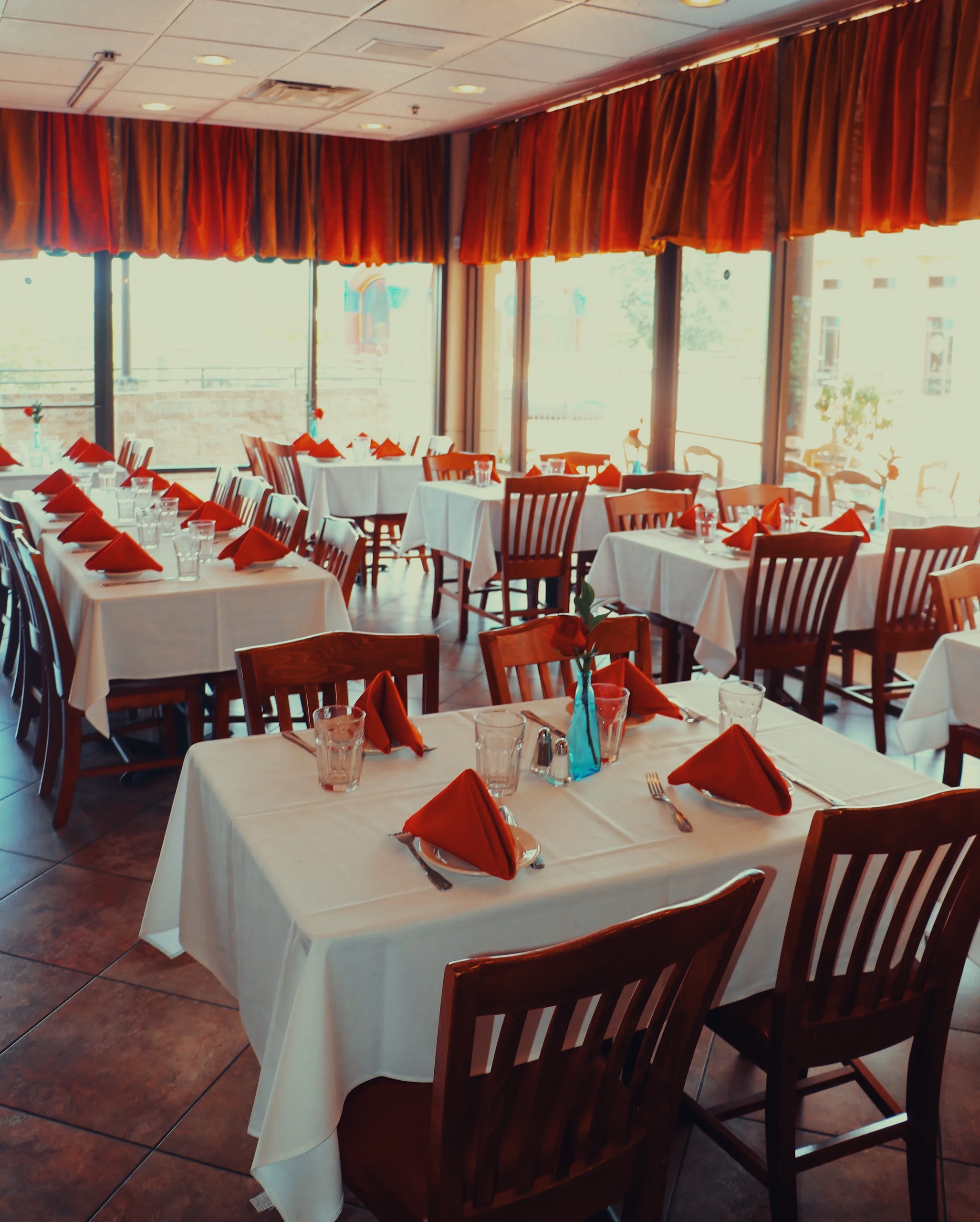 inside guru restaurant clermont